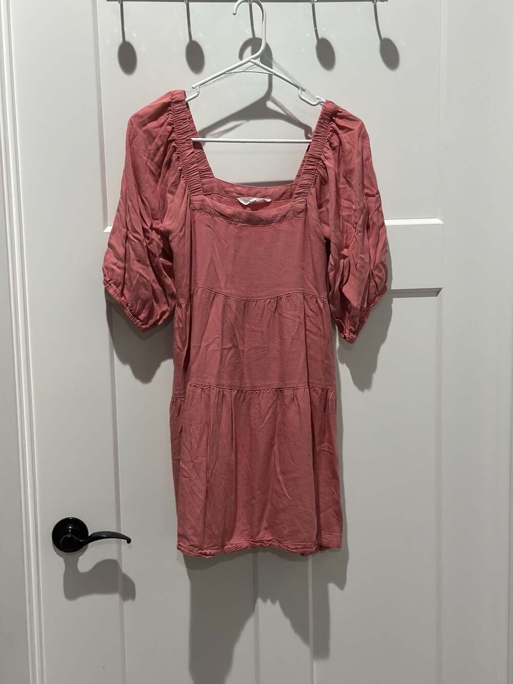Beyond Words Women's Pink Tiered Square Neck Puff Sleeve Mini Dress Size S